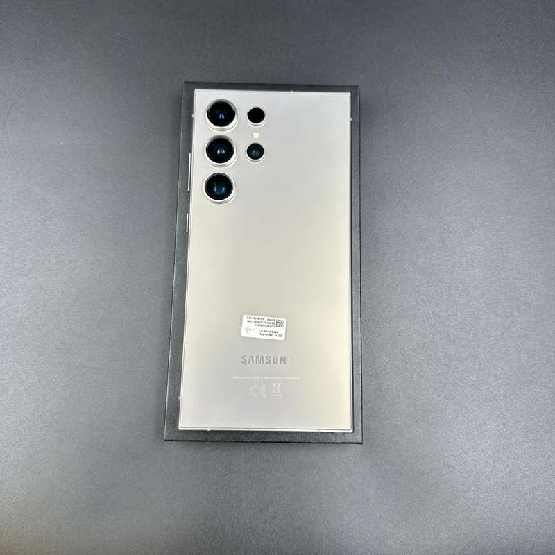 Samsung Galaxy S24 Ultra 256GB Titanium Grey
