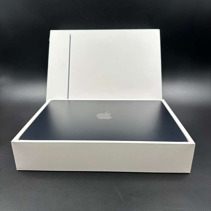 Macbook Air M2 13" 16GB Ram 256GB Midnight