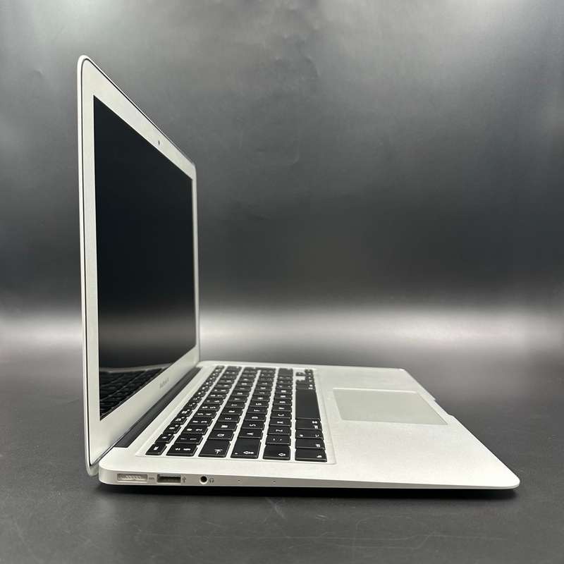 Macbook Air 13" 2017 1.8Ghz | 128GB SSD | 8GB Ram | Core i5