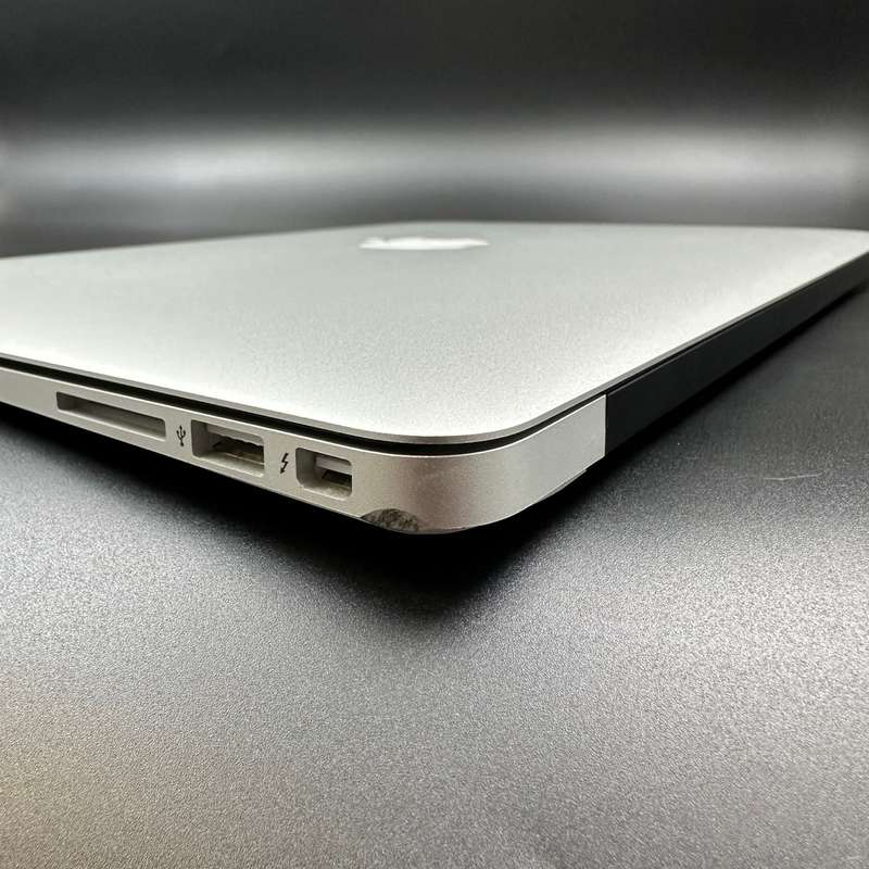 Macbook Air 13" 2017 1.8Ghz | 128GB SSD | 8GB Ram | Core i5