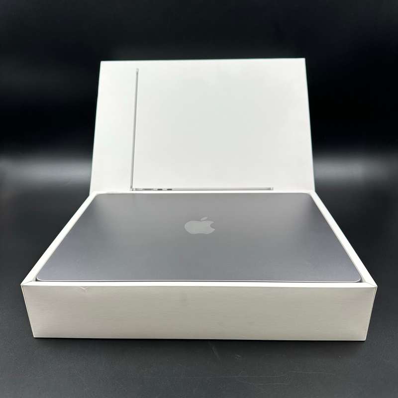 Macbook Air M3 13" 8GB Ram 256GB Space Gray