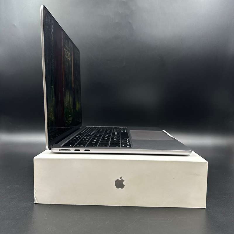 Macbook Air M3 13" 8GB Ram 256GB Space Gray