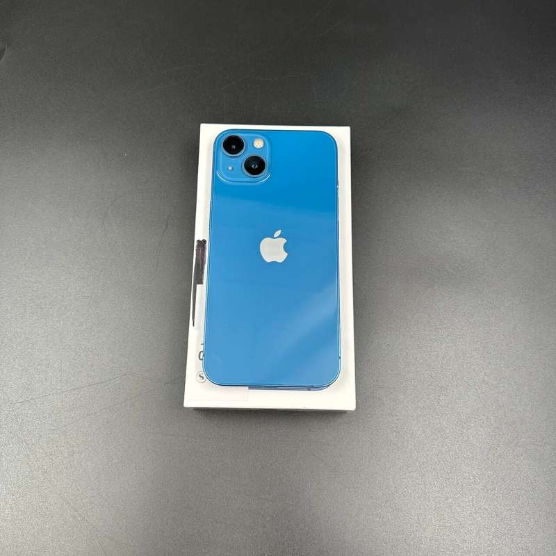 iPhone 13 128GB Blue