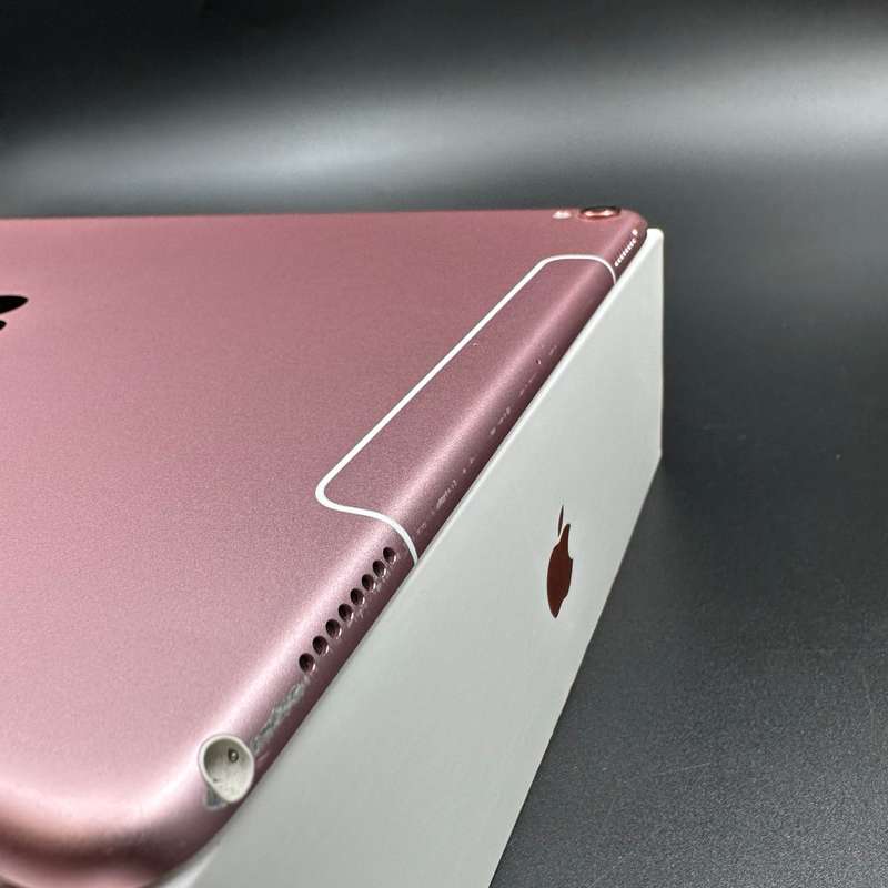 iPad Pro 64GB (10.5-inch) Wi-Fi + Cellular Rose Gold