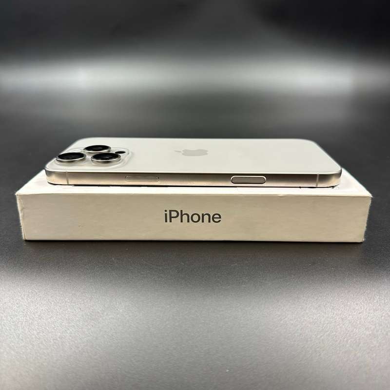 iPhone 16 Pro Max 256GB Natural Titanium