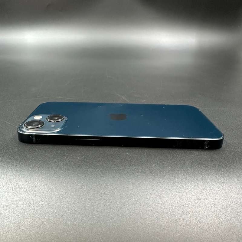iPhone 13 128GB Midnight (Cracked Screen)