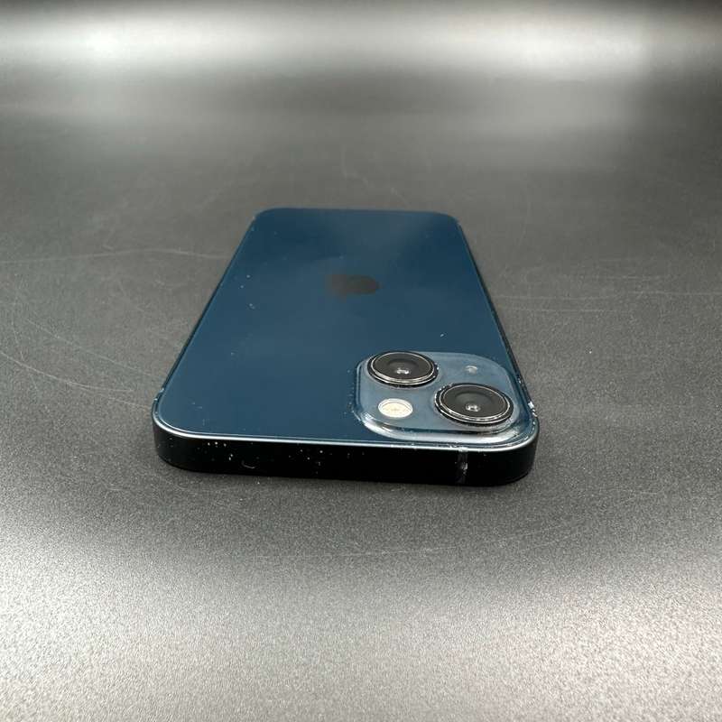 iPhone 13 128GB Midnight (Cracked Screen)