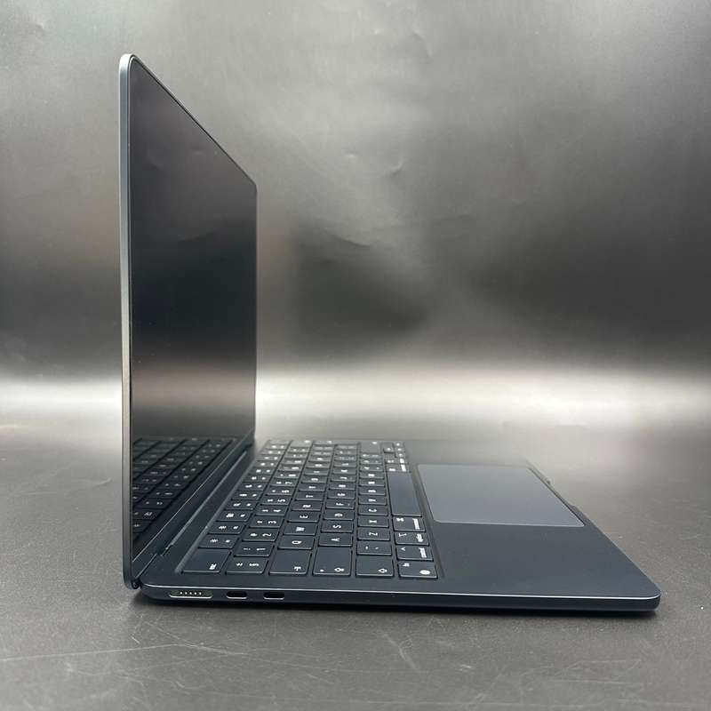 Macbook Air M2 13" 256GB Midnight