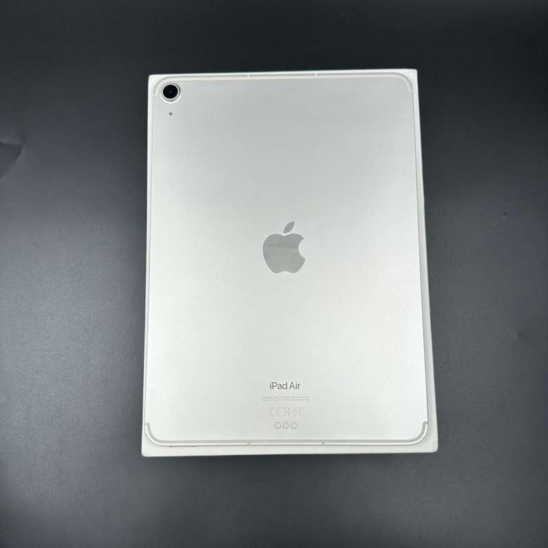 iPad Air 5th Generation 256GB Wifi + Cellular Starlight