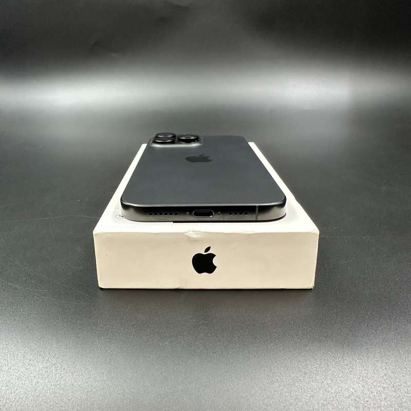 iPhone 16 Pro Max 256GB Black Titanium