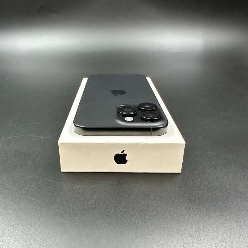 iPhone 16 Pro Max 256GB Black Titanium