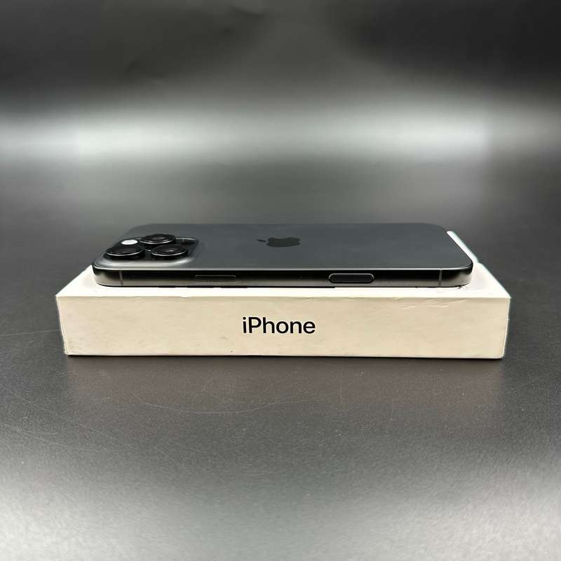 iPhone 16 Pro Max 256GB Black Titanium