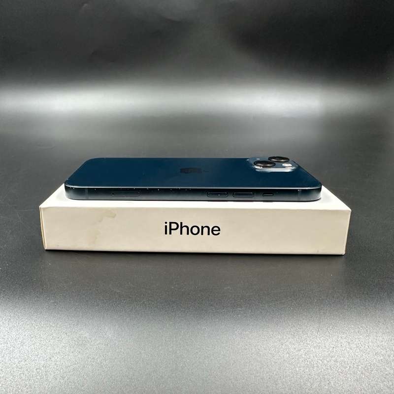 iPhone 13 128GB Midnight