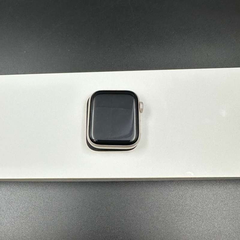 Apple Watch SE (Gen 2) 40MM GPS Starlight