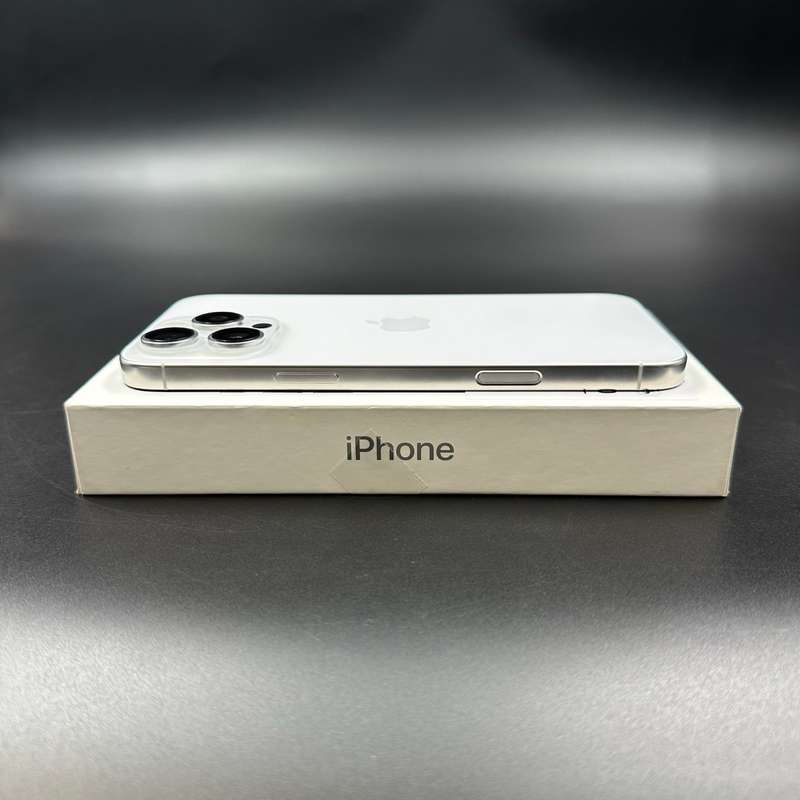 iPhone 16 Pro Max 256GB White Titanium