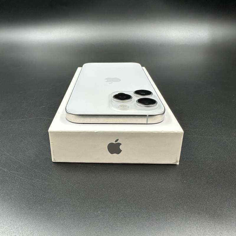 iPhone 16 Pro Max 256GB White Titanium