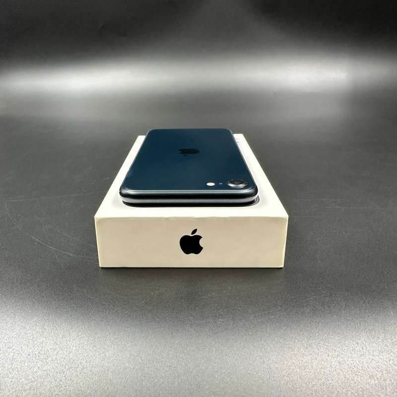 iPhone SE (3rd Generation) 128GB Midnight