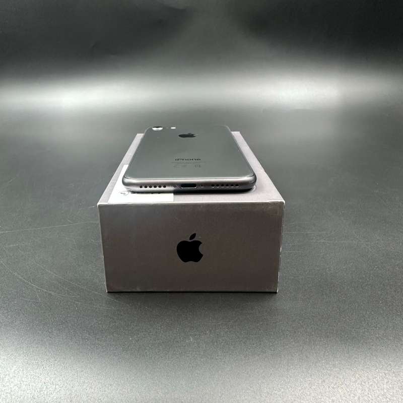 iPhone 8 64GB Space Grey