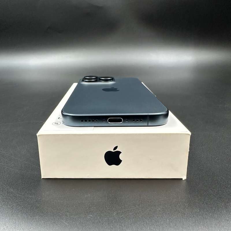 iPhone 15 Pro 256GB Blue Titanium