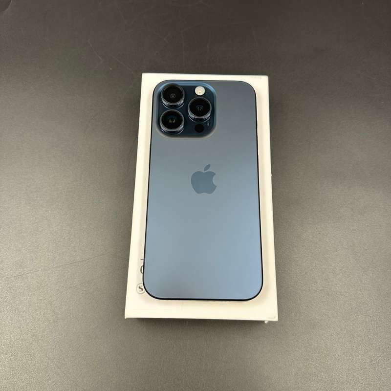 iPhone 15 Pro 256GB Blue Titanium