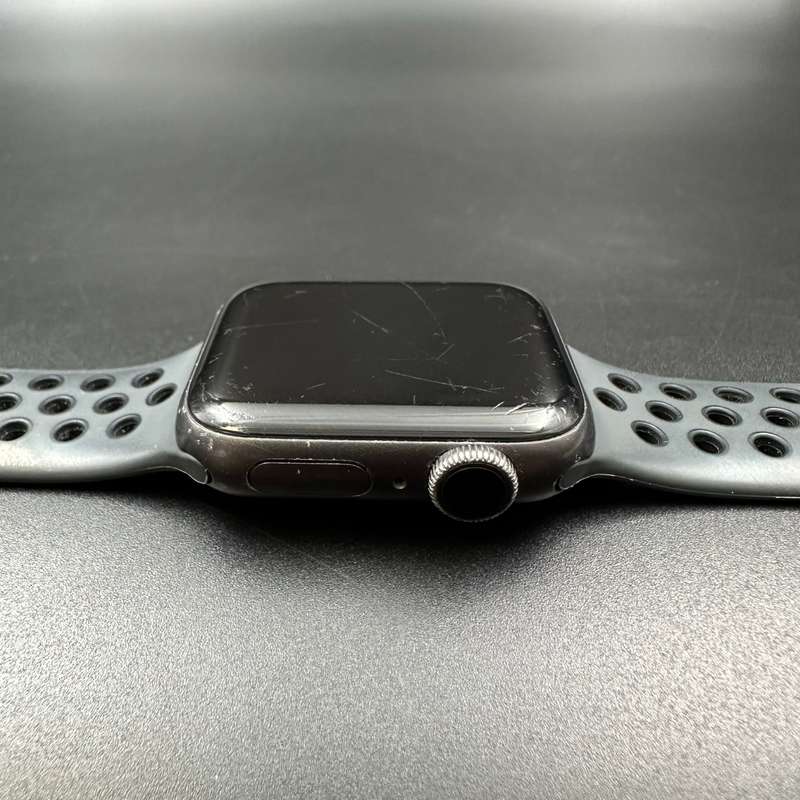 Apple Watch Series 6 40MM Space Grey