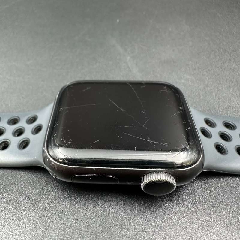 Apple Watch Series 6 40MM Space Grey