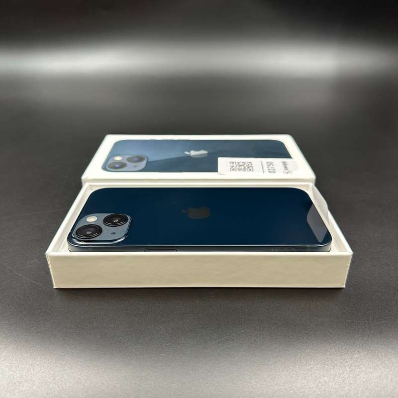 iPhone 13 128GB Midnight (Brand new / Open Box)