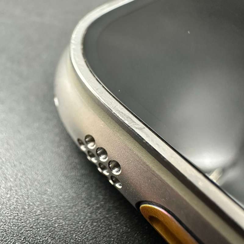Apple Watch Ultra (Gen 1) GPS + Cellular 49MM