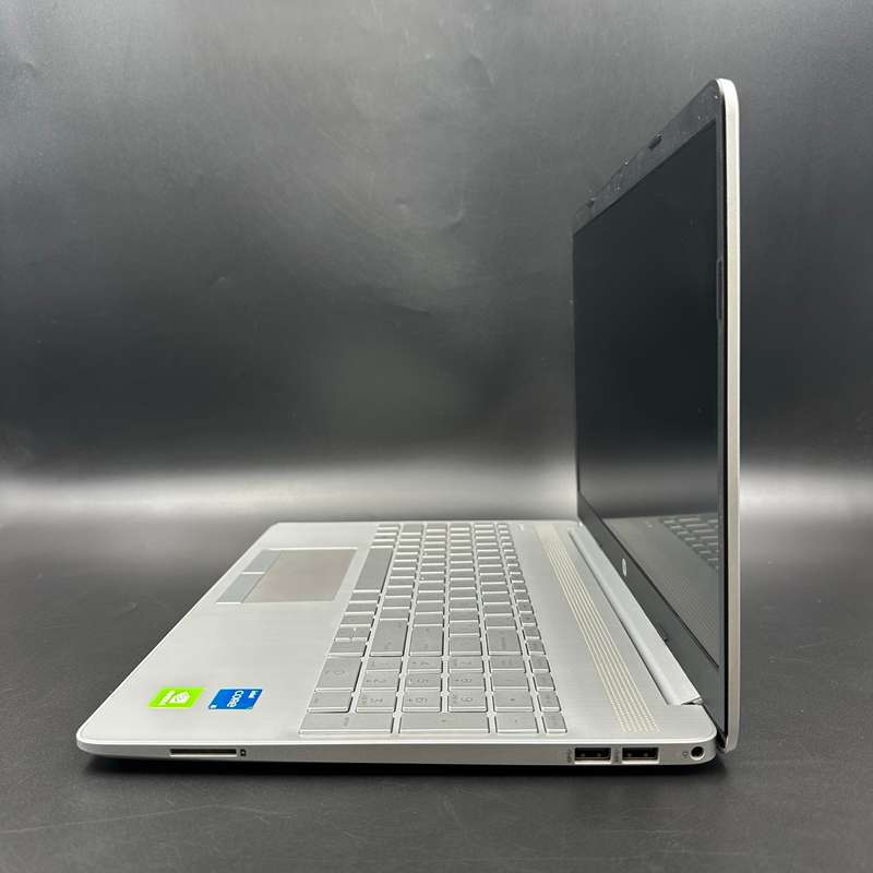 HP 15-dw3xxx 11th Gen Intel® Core i5 @2.40Ghz 8GB RAM and 1TB SSD Silver