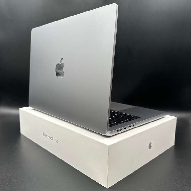 Macbook Pro 14" M3 | 8GB | 512GB | Space Grey