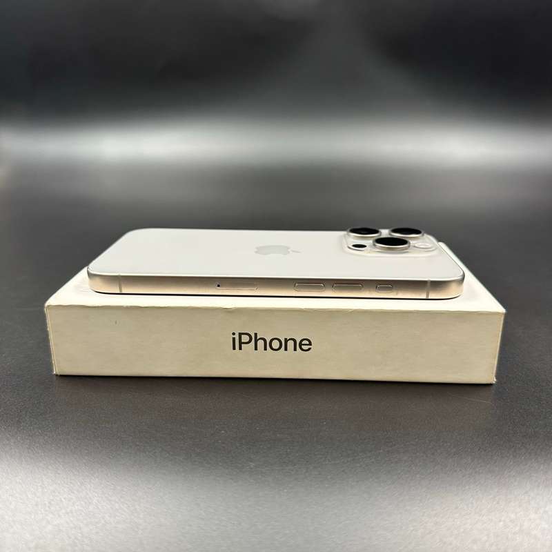 iPhone 15 Pro 256GB Natural Titanium