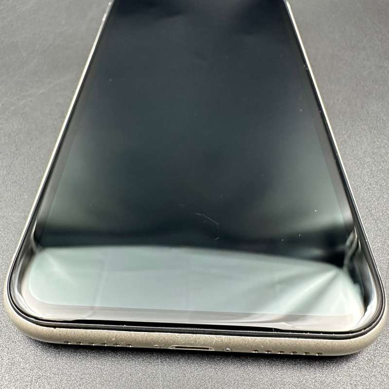 iPhone 11 256GB White