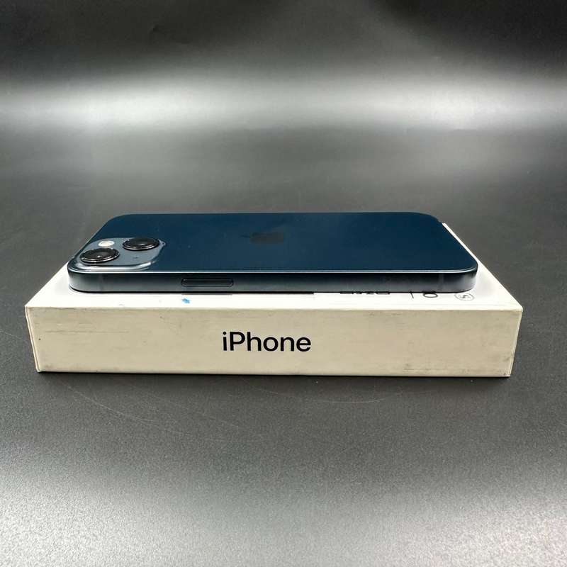 iPhone 13 128GB Midnight
