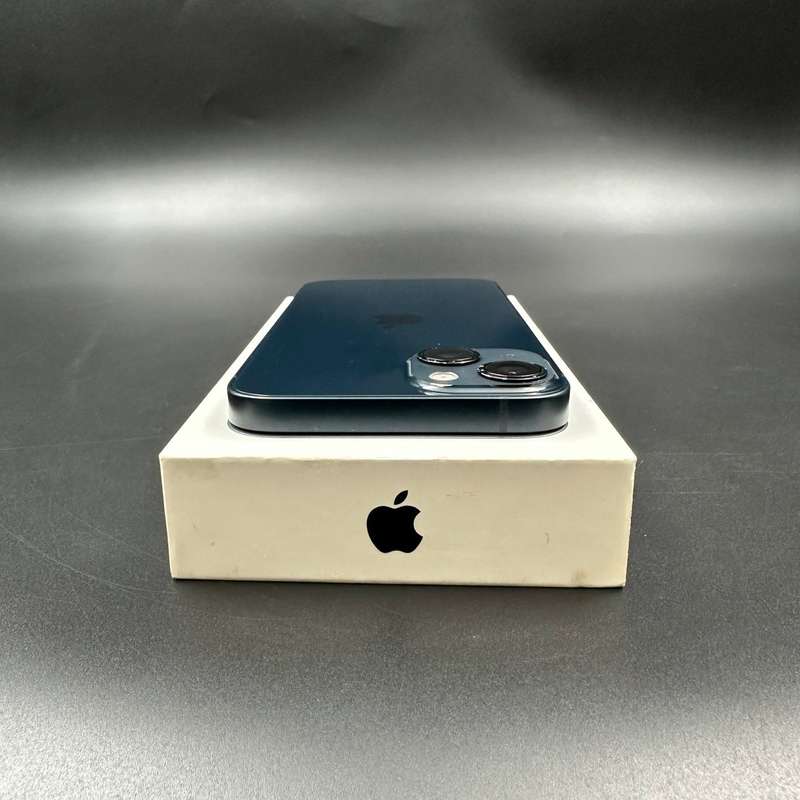 iPhone 13 128GB Midnight