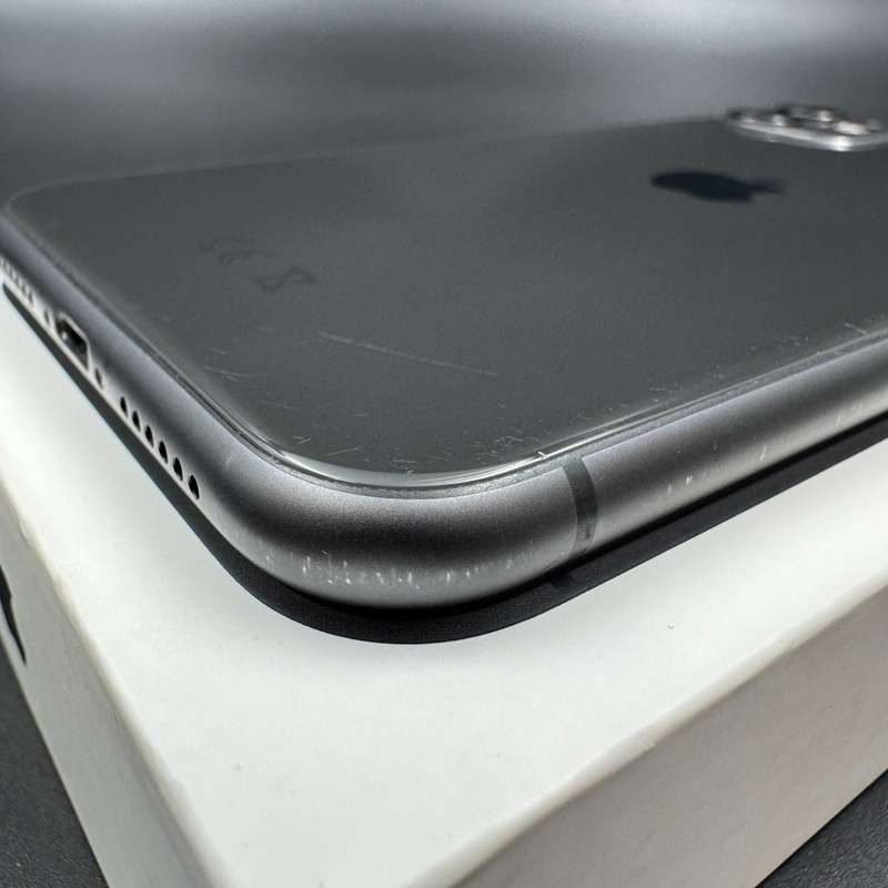 iPhone 11 64GB Black