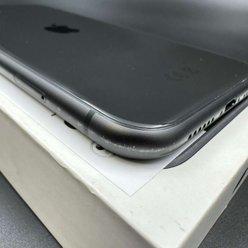 iPhone 11 64GB Black