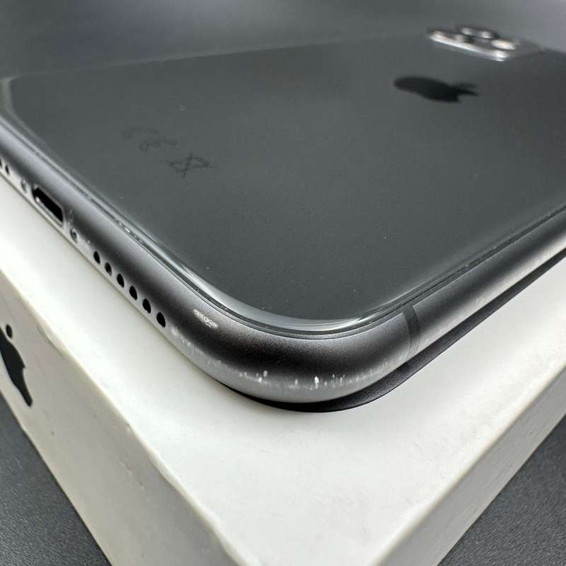 iPhone 11 64GB Black