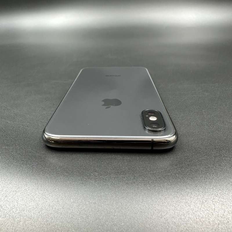 iPhone Xs 64GB Space Grey