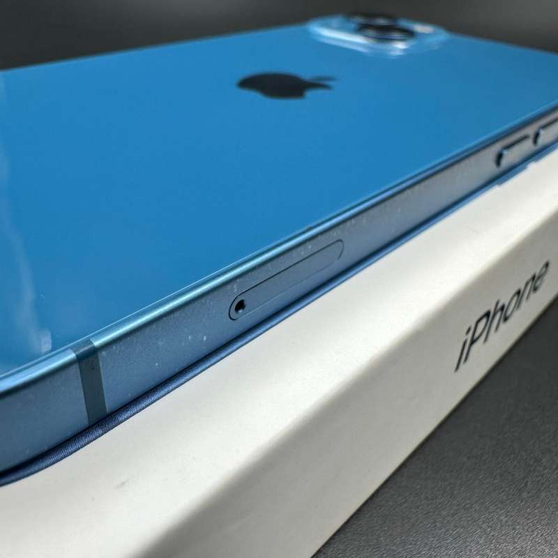 iPhone 13 128GB Blue