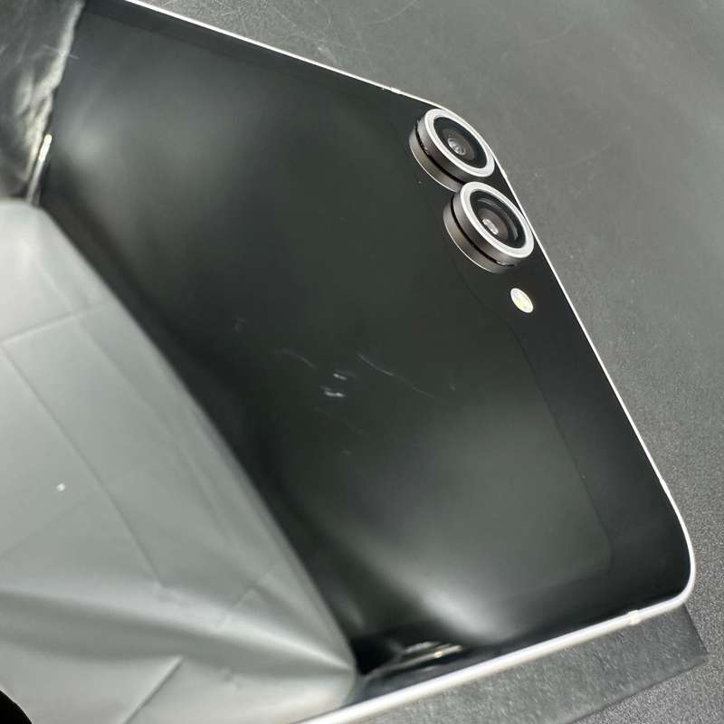 Samsung Z Flip 6 256GB Silver Shadow