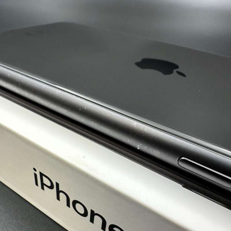 iPhone 11 64GB Black