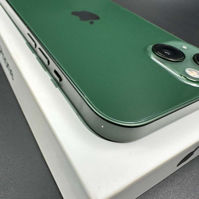 iPhone 13 128GB Green