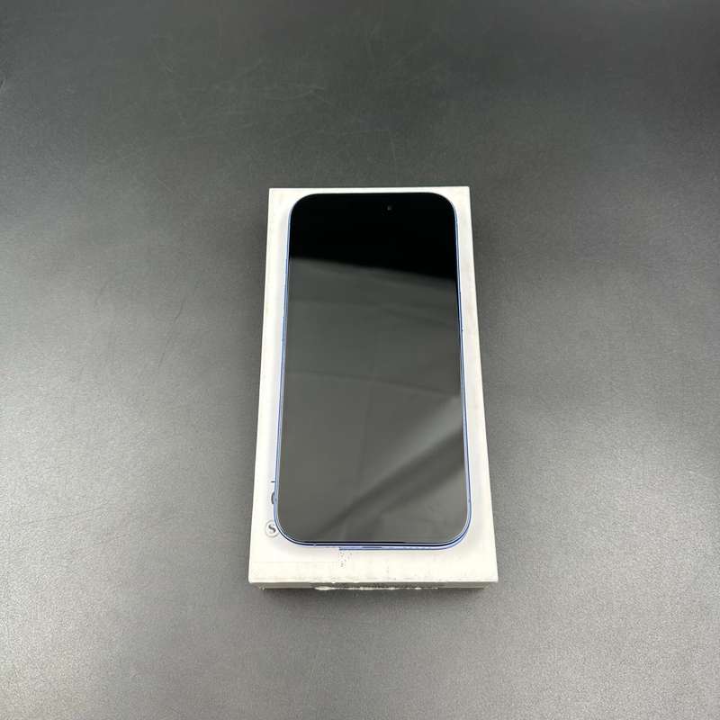 iPhone 16 128GB Ultramarine