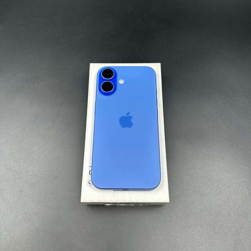 iPhone 16 128GB Ultramarine