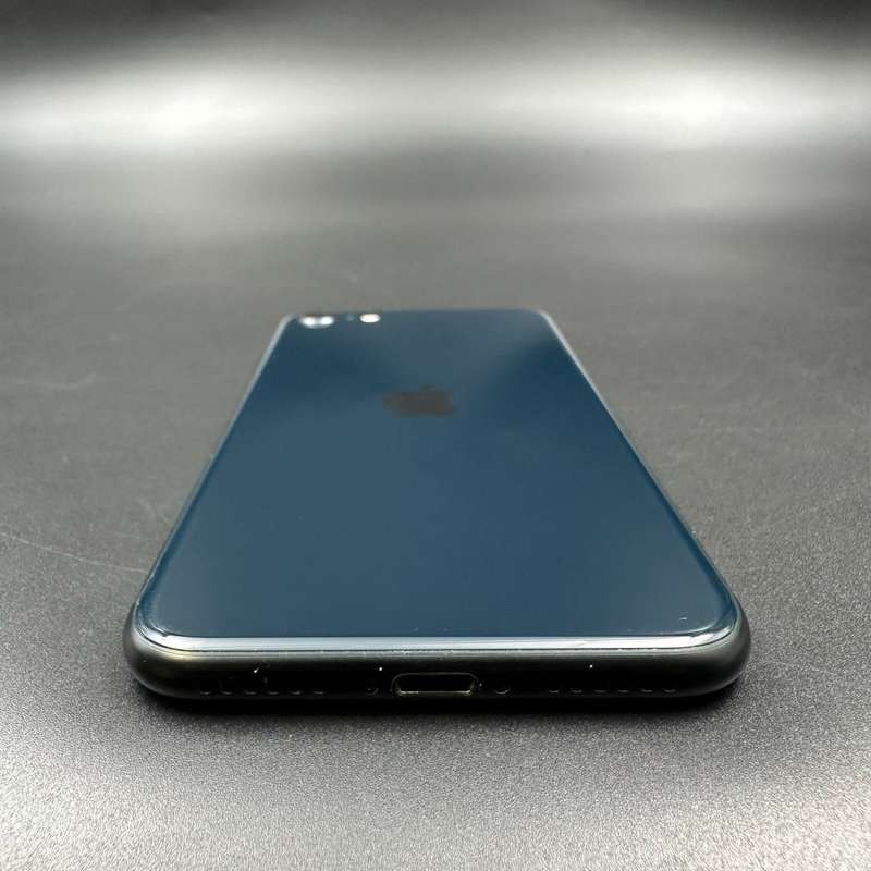 iPhone SE (3rd Gen) 64GB Midnight