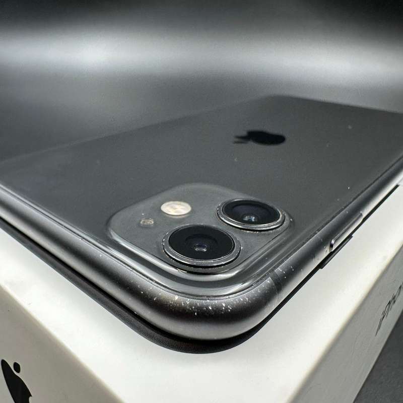 iPhone 11 64GB Black