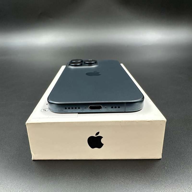 iPhone 15 Pro 256GB Blue Titanium