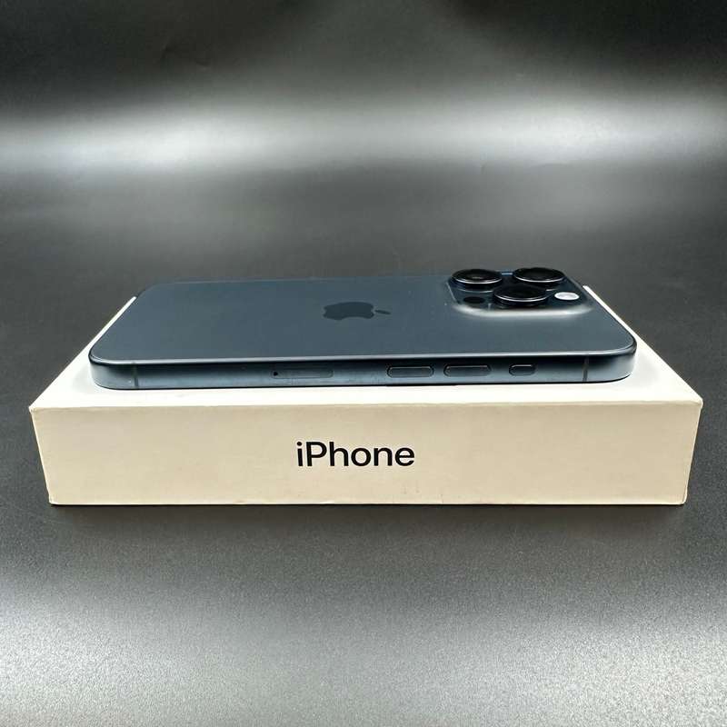 iPhone 15 Pro 256GB Blue Titanium