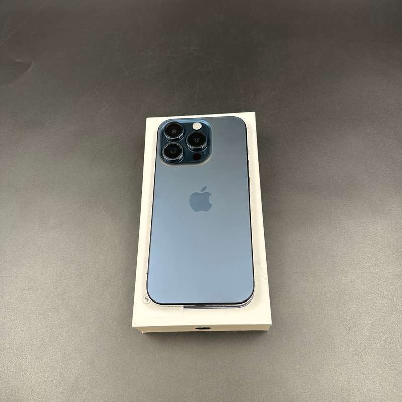iPhone 15 Pro 256GB Blue Titanium