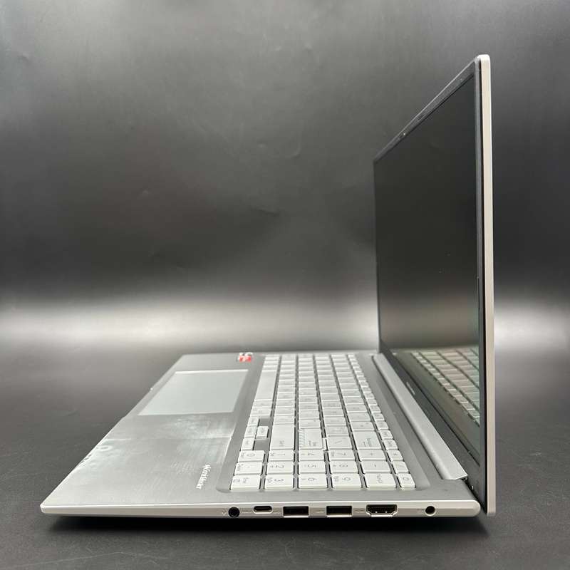Asus VivoBook M1505YA | AMD Ryzen 5 | 16GB Ram | 512GB SSD | Silver